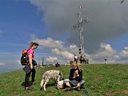 41 Alla croce del Linzone (1392 m) Nina ...scava